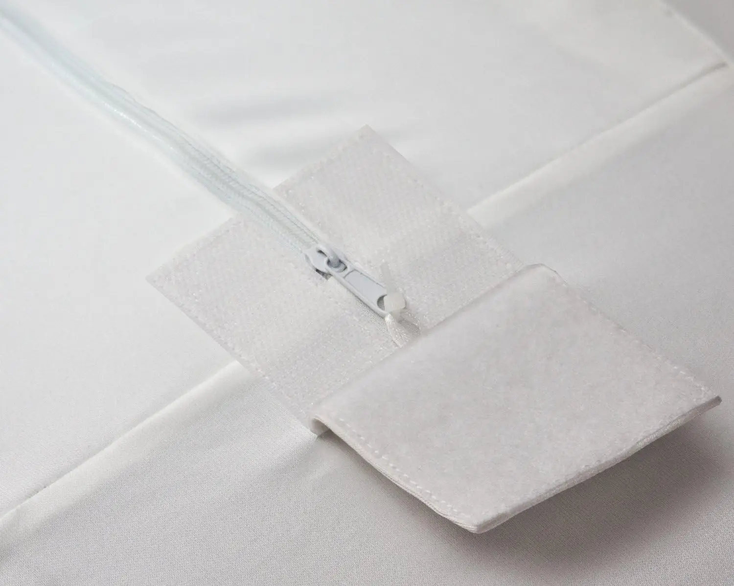 Premium Cooling vinyl Free Bed Bug Mattress Cover With Zipper   Cooling Fitted  Breathable Noiseless mattress encasement
