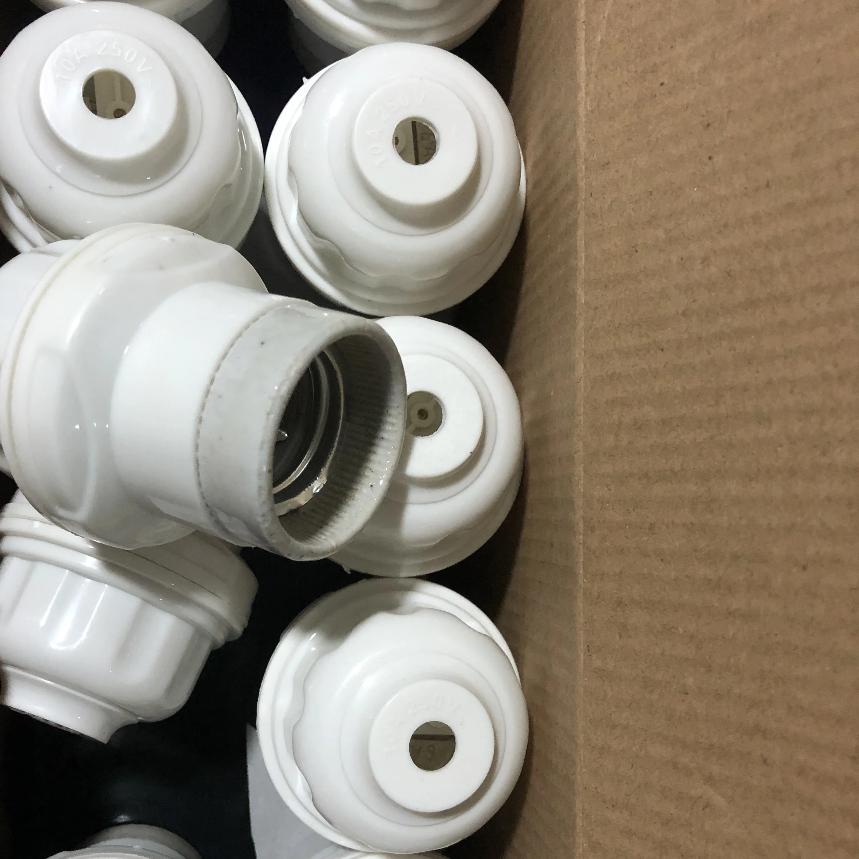 Ceramic socket base porcelain e27 holder