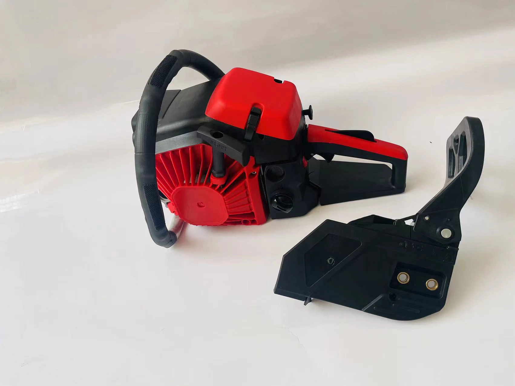 2023 New Style Hyagro factory price 5200 5800 52CC 58CC OEM Customized 2 stroke gasoline chainsaw with guide