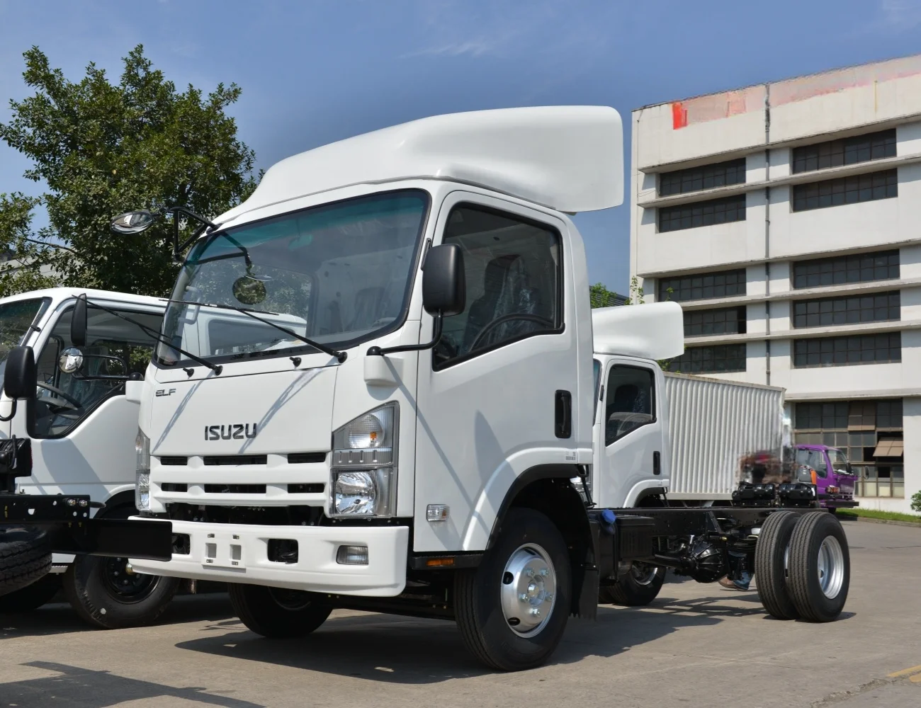 ISUZU AUTO Truck 5T 150HP 4x2 Euro 2 3 4 5 6 Light truck customized box body Lorry Chassis close Van Cargo Truck