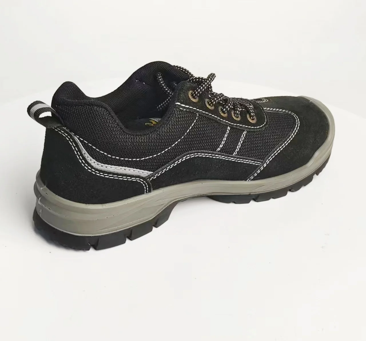 Vaultex Breathable Safety Boots Composite Hiking Shoes Steel Toe Shoes Stock For Men Casual Safety Shoes For Woodland Protection