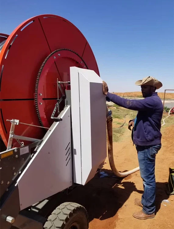 Multifunctional Sprinklers Agriculture Irrigation System China Center Pivot Irrigation System Made In China