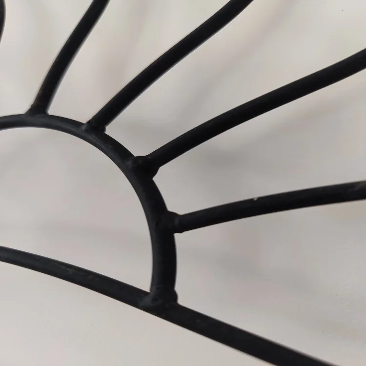 Iron Garden Trellis Metal Plant Support Stake Flower Climbing Sticks Heart Round Shaped Garden Trellis For Climbing Plants Metal