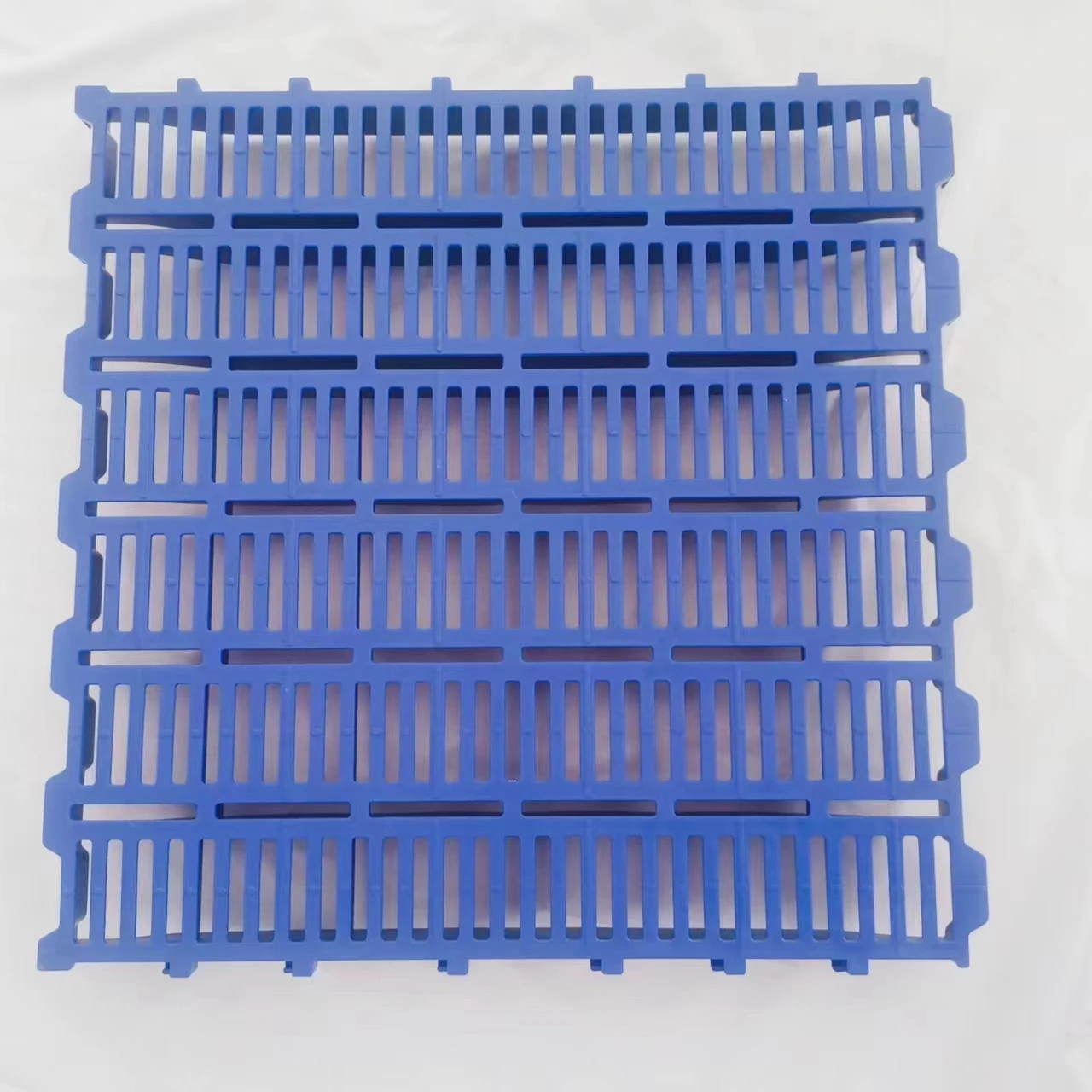 Wholesale Pig Farm Pig Sow Flooring System Plastic Pigs Swine Flooring Board Slatted Floors