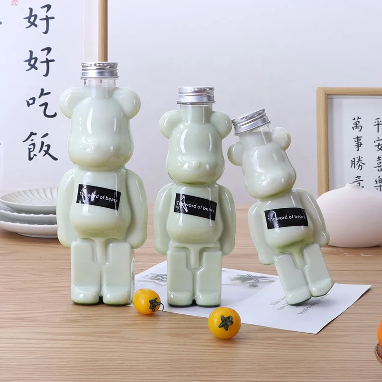 Factory Wholesale Violent Bear Bottles 400 Ml 500 700 PET Food-grade Material Customizable Colors.