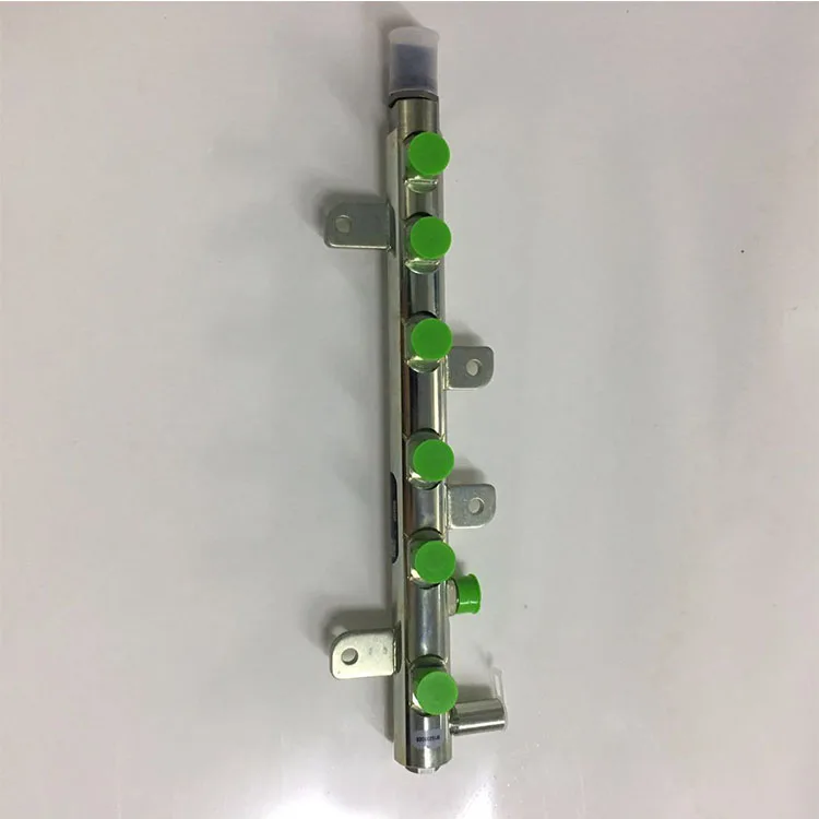 6754-71-1210 Excavator Common Rail Assy for PC200-8 PC200-8M0