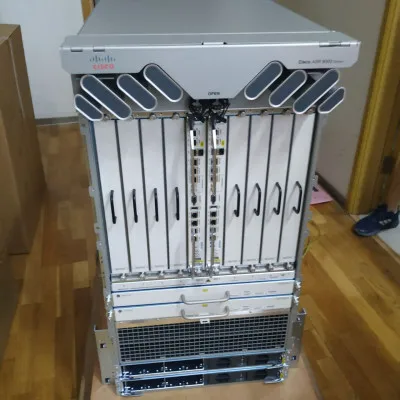 Оригинальный Новый ASR9010 ASR9010-V2-AC Core шасси маршрутизатора включает в себя два комплекта