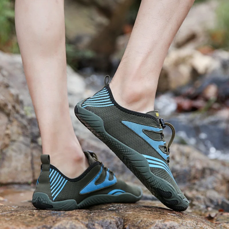 Light Fashion Rubber Big Size 36-47 Non-Slip Unisex Sports Water Beach Shoes For