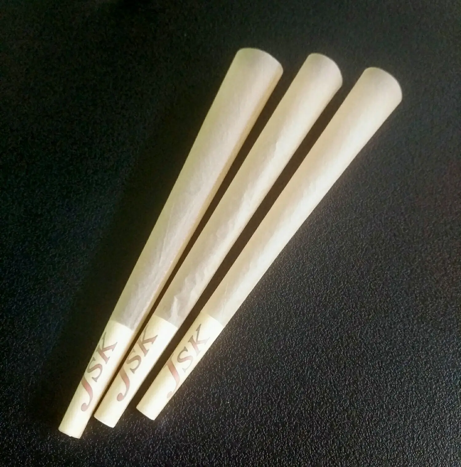 Pre-rolled cones King Size organic paper 64pcs