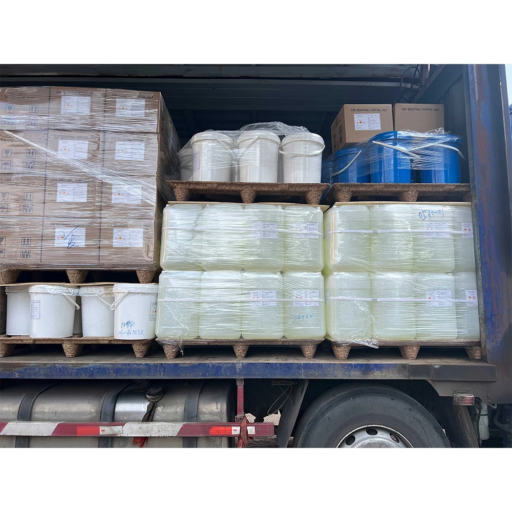 Enox BW50 Dibenzoyl peroxide, 50% paste, mixed with Di-iso-butyl phthalate and water 94-36-0