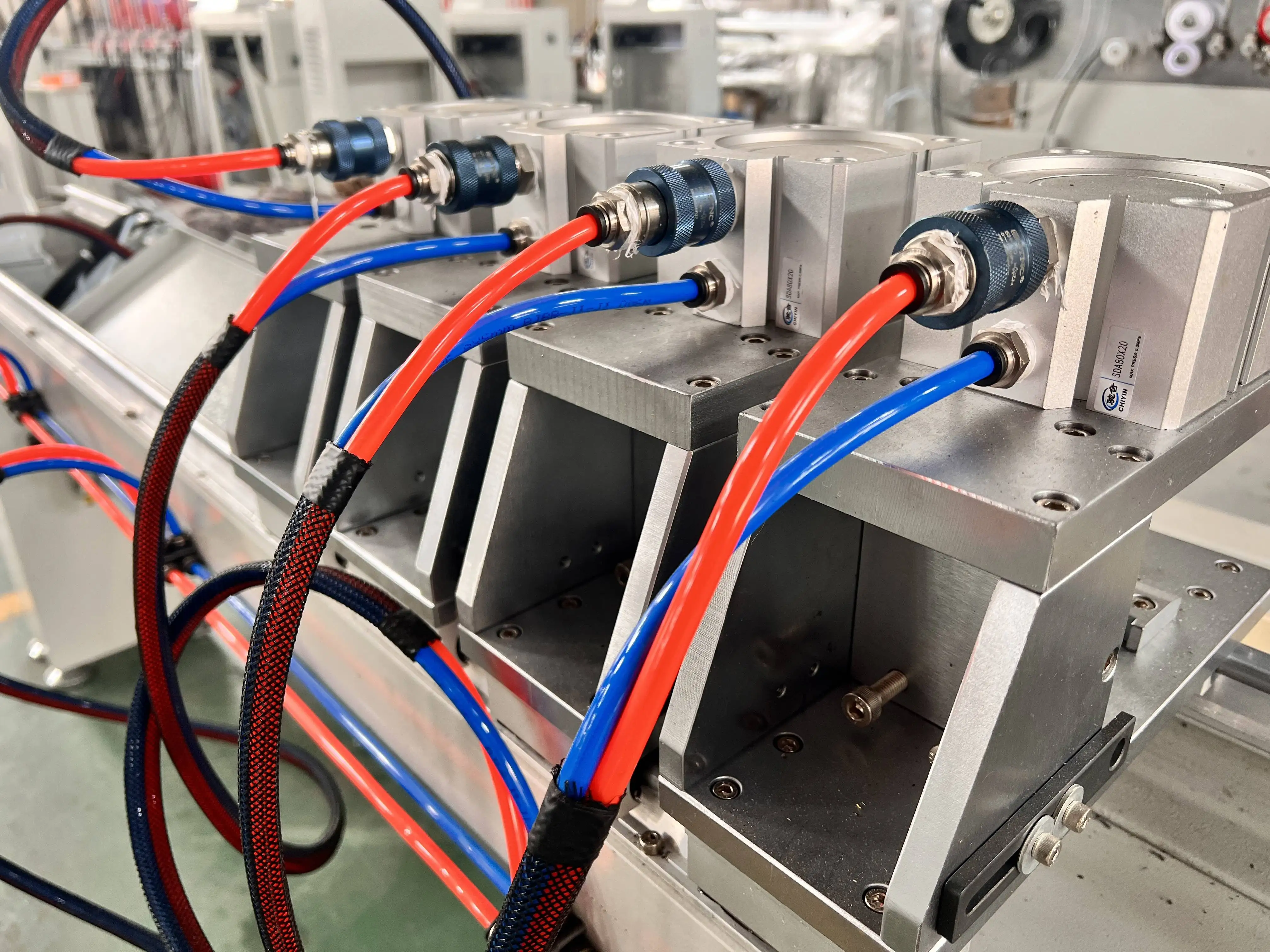 Easy operation pneumatic wooden slats punch machine wooden Venetian machine