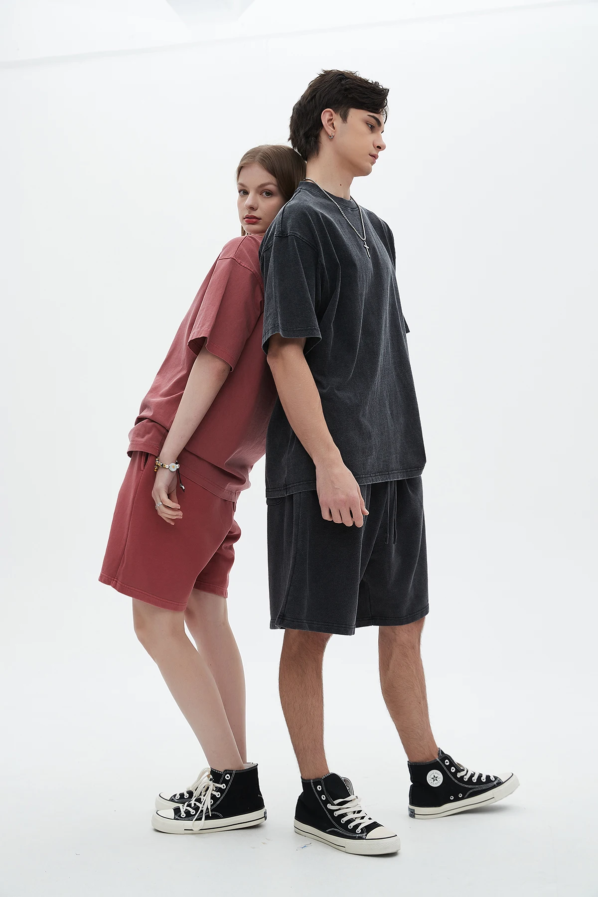 Винтажная футболка для мужчин с кислотной стиркой 100% логотипом супертяжелый хлопковый потертый негабаритный дизайн короткими рукавами унисекс