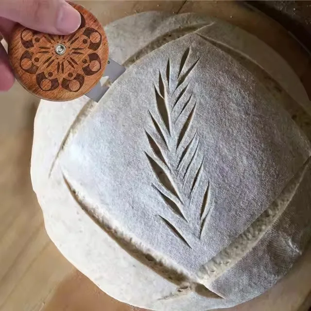 Hot Sale Custom Pattern Bread Knife UFO Wooden Bread Lame Scoring Knife Cutter Baking Tools