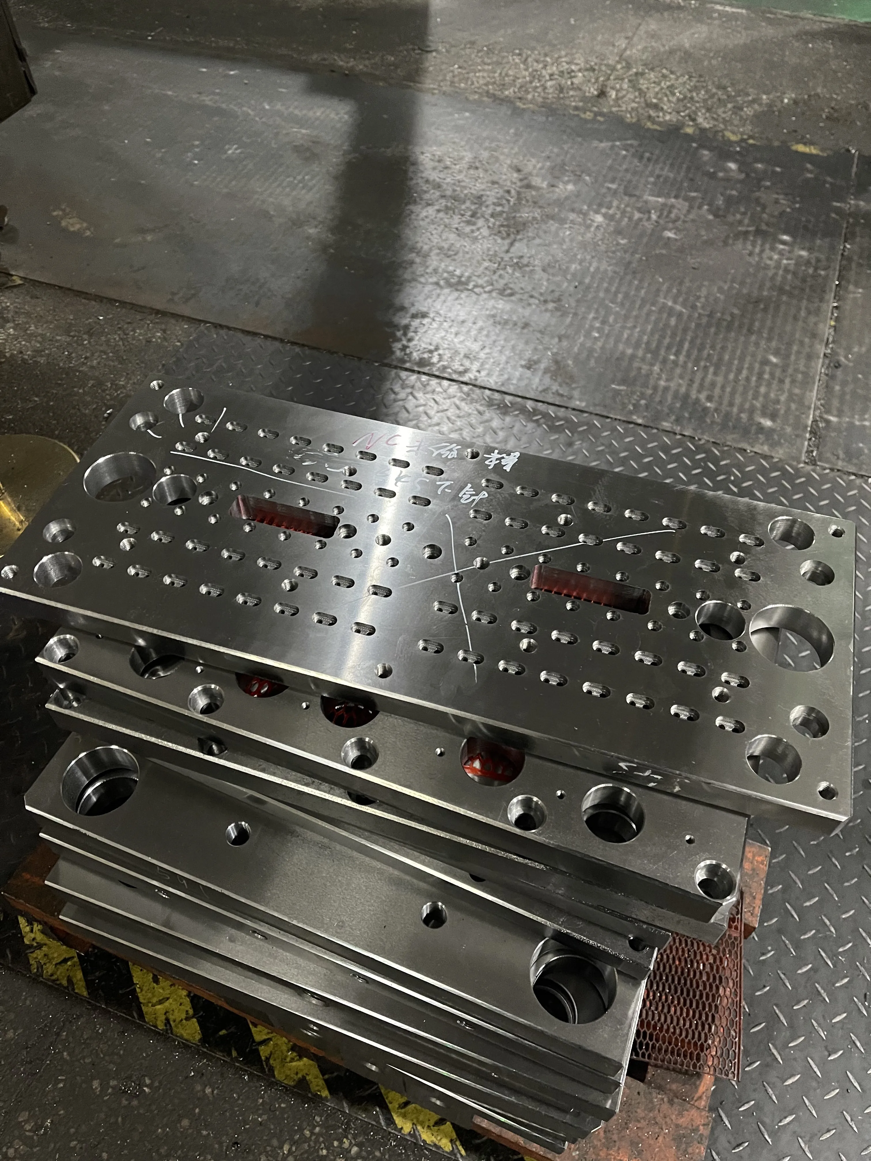 Professional YASDA OKUMA CNC Mold Base Multicavity Bottlecap Medical Products Plastic Injection Molding  Mould Base