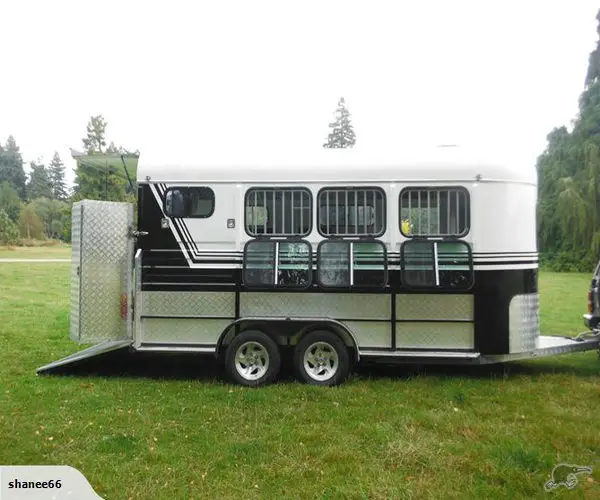 Camping Horse Float  3 Horse Trailers