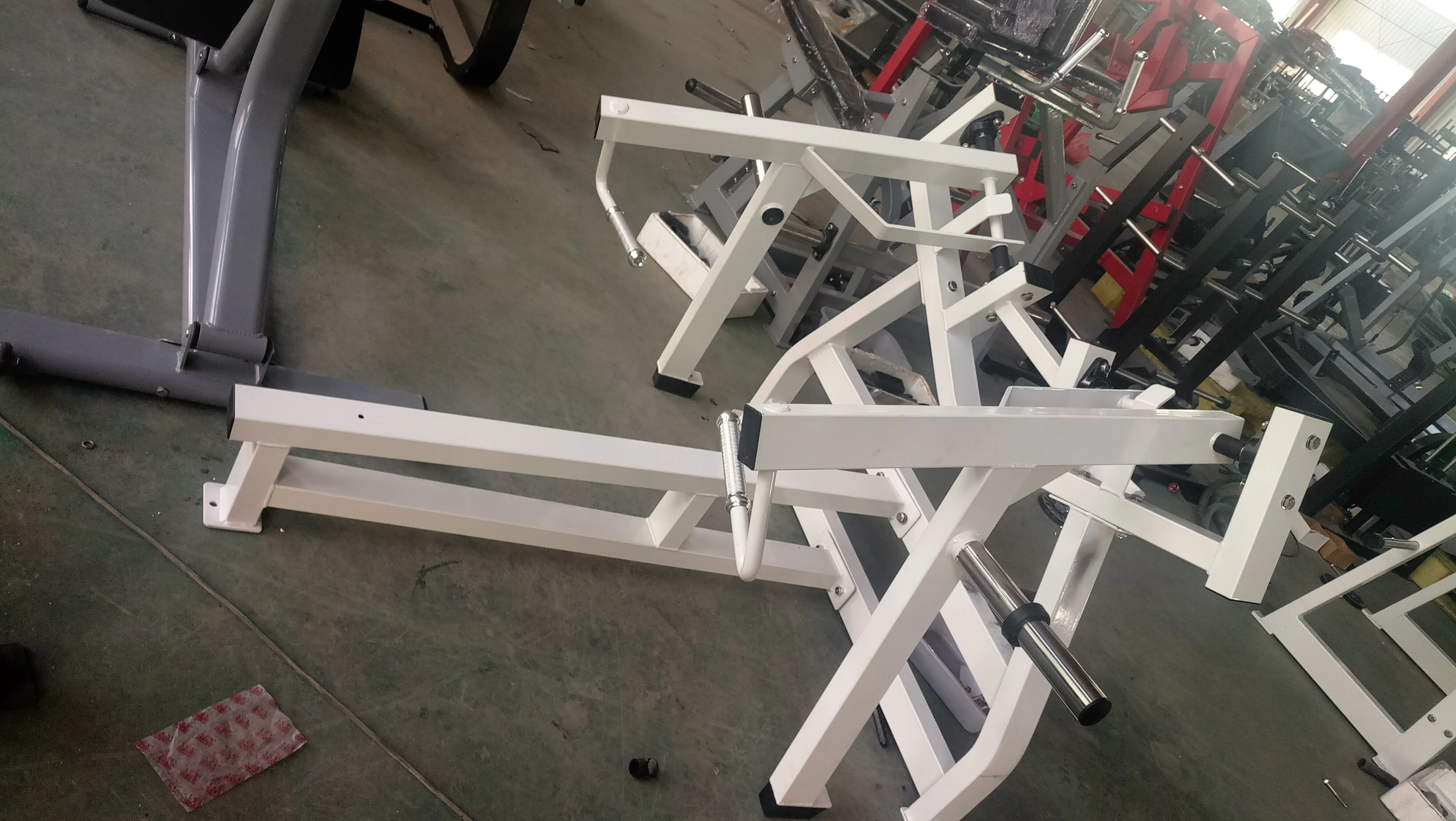 Shandong Lanbo fitness equipment ISO laydown Chest Press Body Training Commercial gym club machine