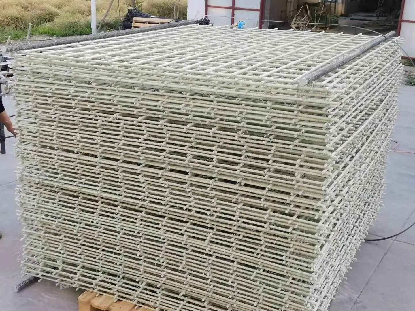 Factory Price High Performance Glass Fiber Rebar for Construction Durable FRP Profile