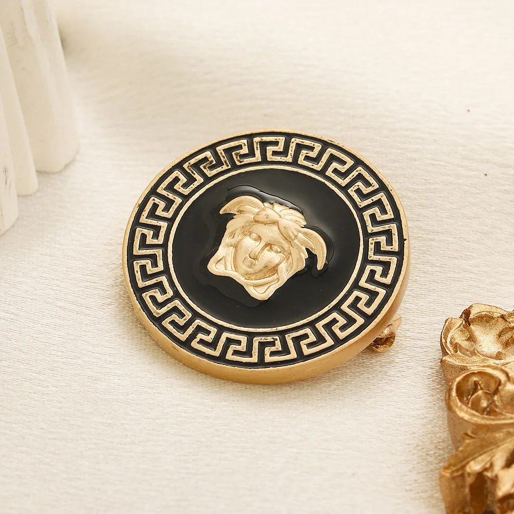 New Arrival Gold Plated Luxury Inspired Jewelry Famous Brands Designer Brooches for Women