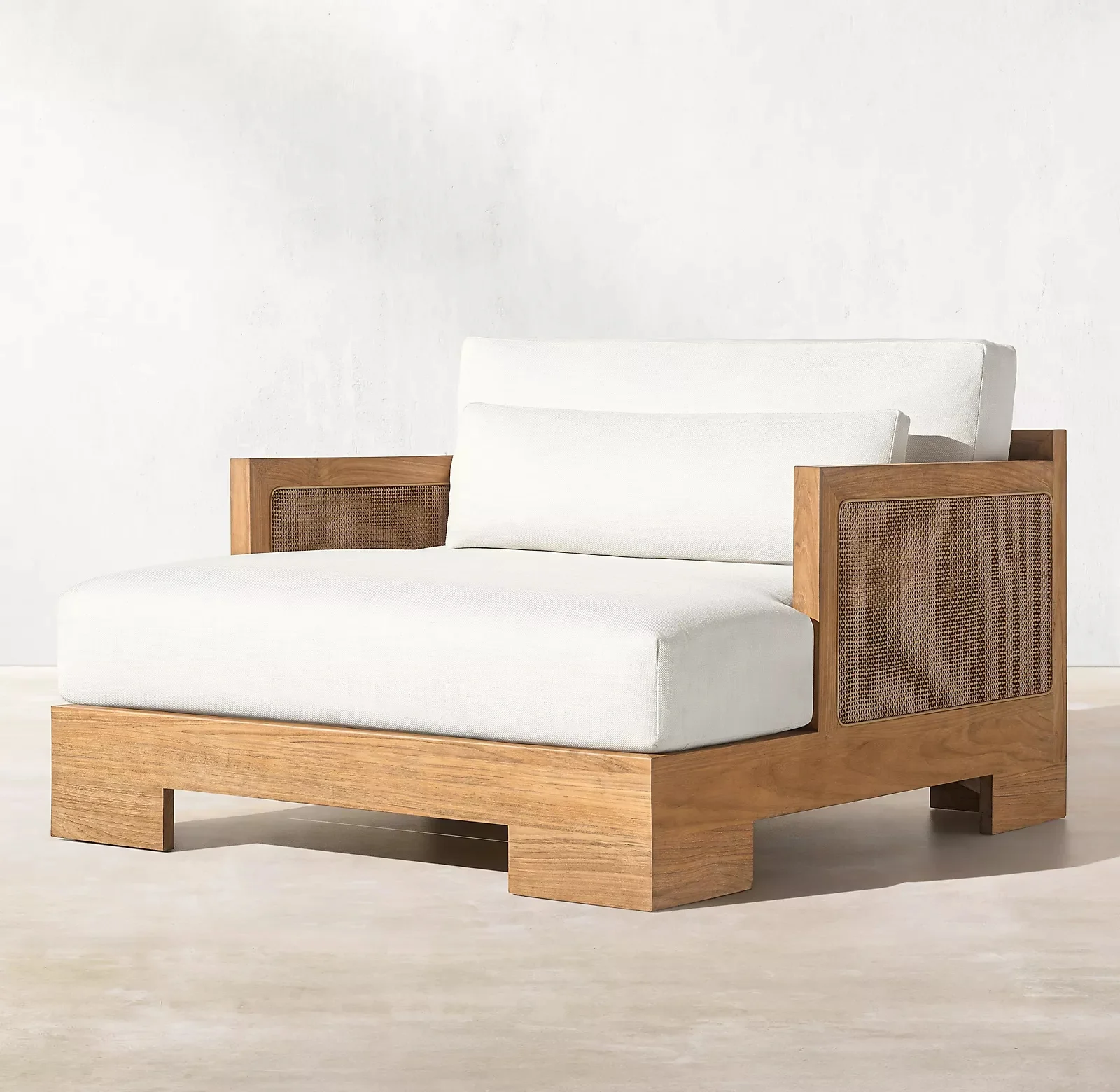 Classic Wide-Plank Outdoor Furniture Geometric Angles Matching Cushions Natural Teak Sofa Set