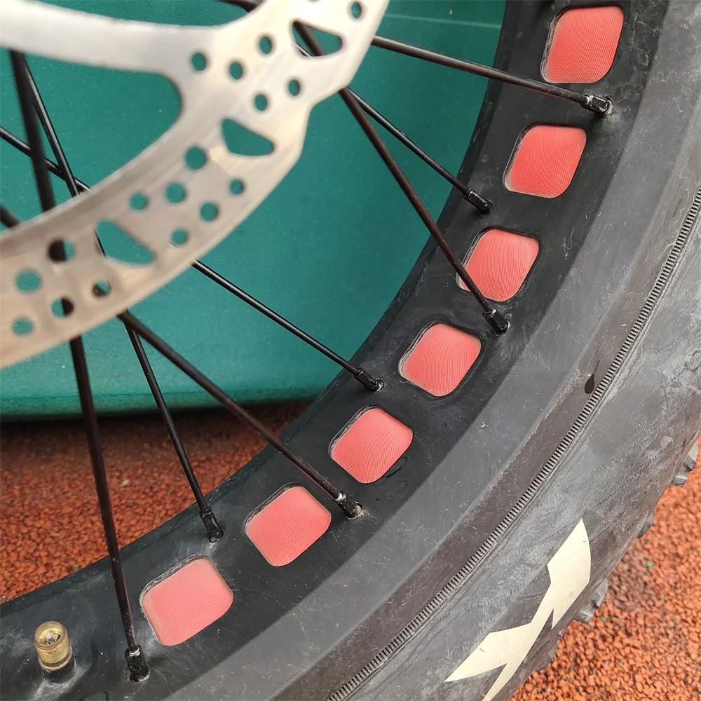 Fat bike wheel set Included ( Disc brake,  Tire, Shimano 8speed Free wheel)