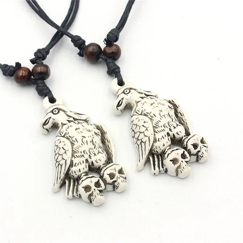 Chinese Tibetan Traditional Faith Amulet Necklace Creative Design White Resin Carved Skull Head Eagle Pendant Necklaces for Men