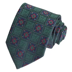 Wholesale Factory Green Color Polyester Business Ties High Quality Custom Logo Label Necktie For Mens