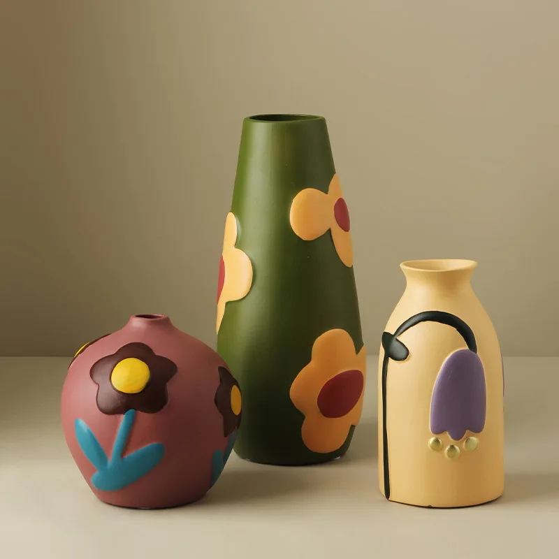 Creative Painted Embossed Flower Modern Fashion Pottery Arrangement Ornaments Ceramic Vase for Dried Flower Wedding Art Gift