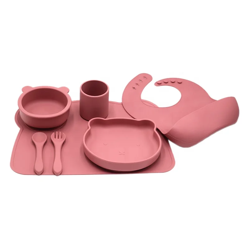 Food Grade Platinum Silicone Baby Feeding Products Set Feeding Supplies With Suction Base Baby Bibs, Spoon Fork Divider Plate