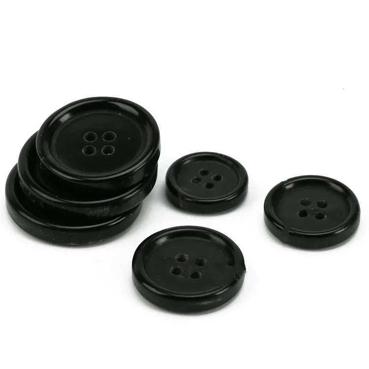 Professional Manufacturer Wholesale Natural Real Custom Ox Cow Horn Buttons for Suit