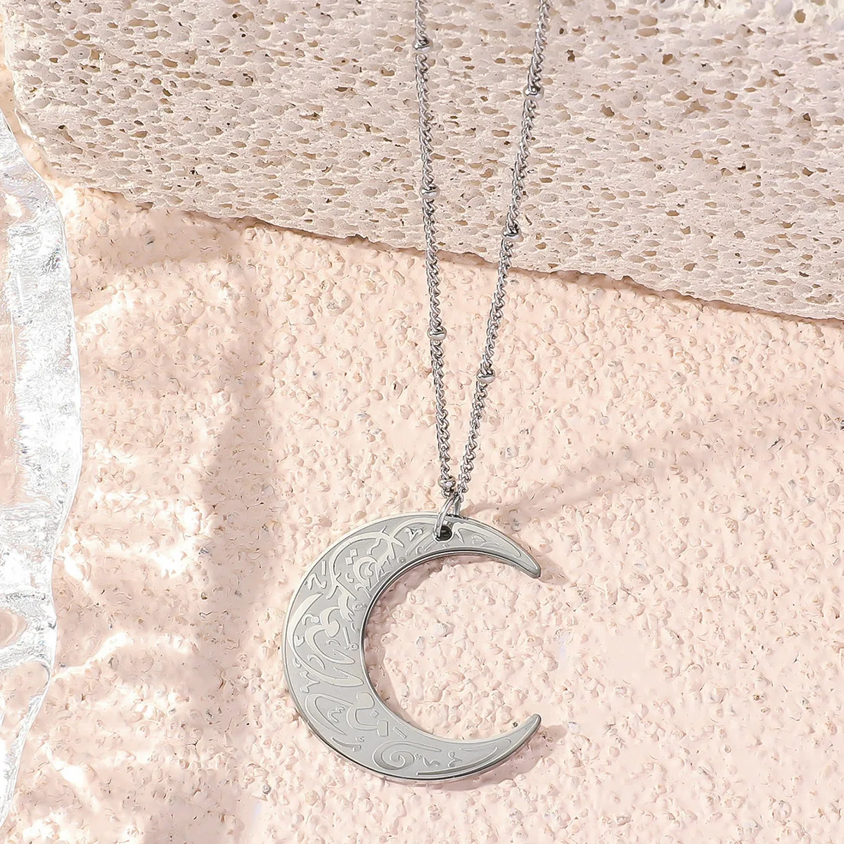 Stainless Steel Religious Islamic Muslim Religious Totem Koran Allah Carved Font Text Pendant Arabic Word Moon Pendant Necklace