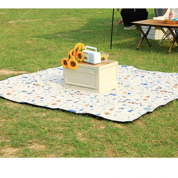 Outdoor Portable lightweight Sand Proof Beach Blanket Family Travel Picnic Mat Portable Waterproof camping  Mat Picnic Blanket