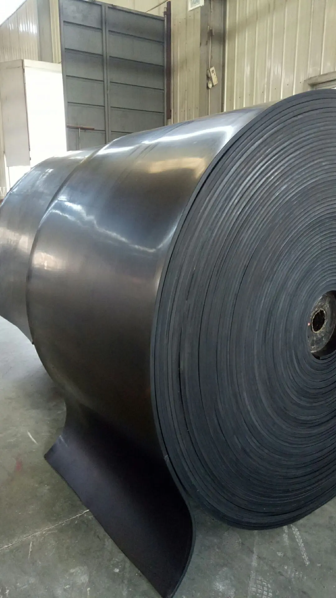 Stone crusher cheap price  EP rubber conveyor belt  for sale ,60cm,80cm,100cm,120cm