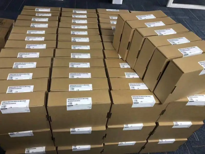 6ES7288-1ST60-0AA1 CPU ST60 100% новый стандартный модуль процессора SIMATIC S7-200 SMART 1ST20/1ST30/1ST40