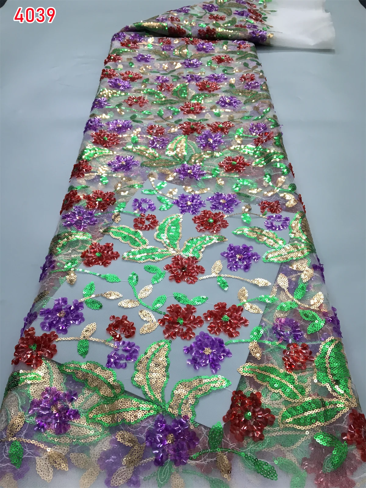 4039 Hot Sale German Fancy Embroidery Tulle Fabric Design Floral Plants Embroidered Polyester Mesh Tulle Fabric for Veil