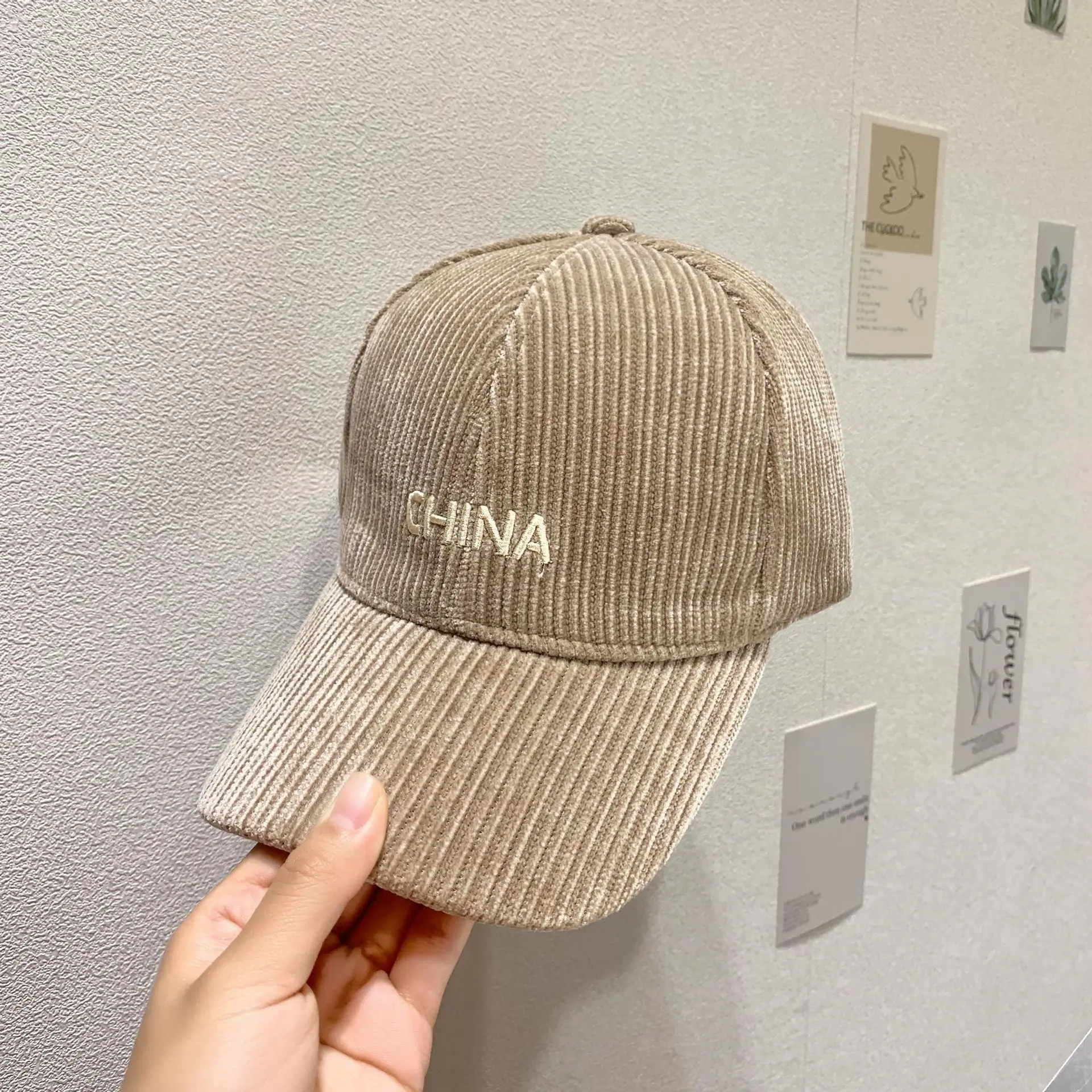 Wholesale New Style High Quality Corduroy Winter Baseball Hats Sports Outdoor OEM Curved Brim Gorras Corduroy Hat
