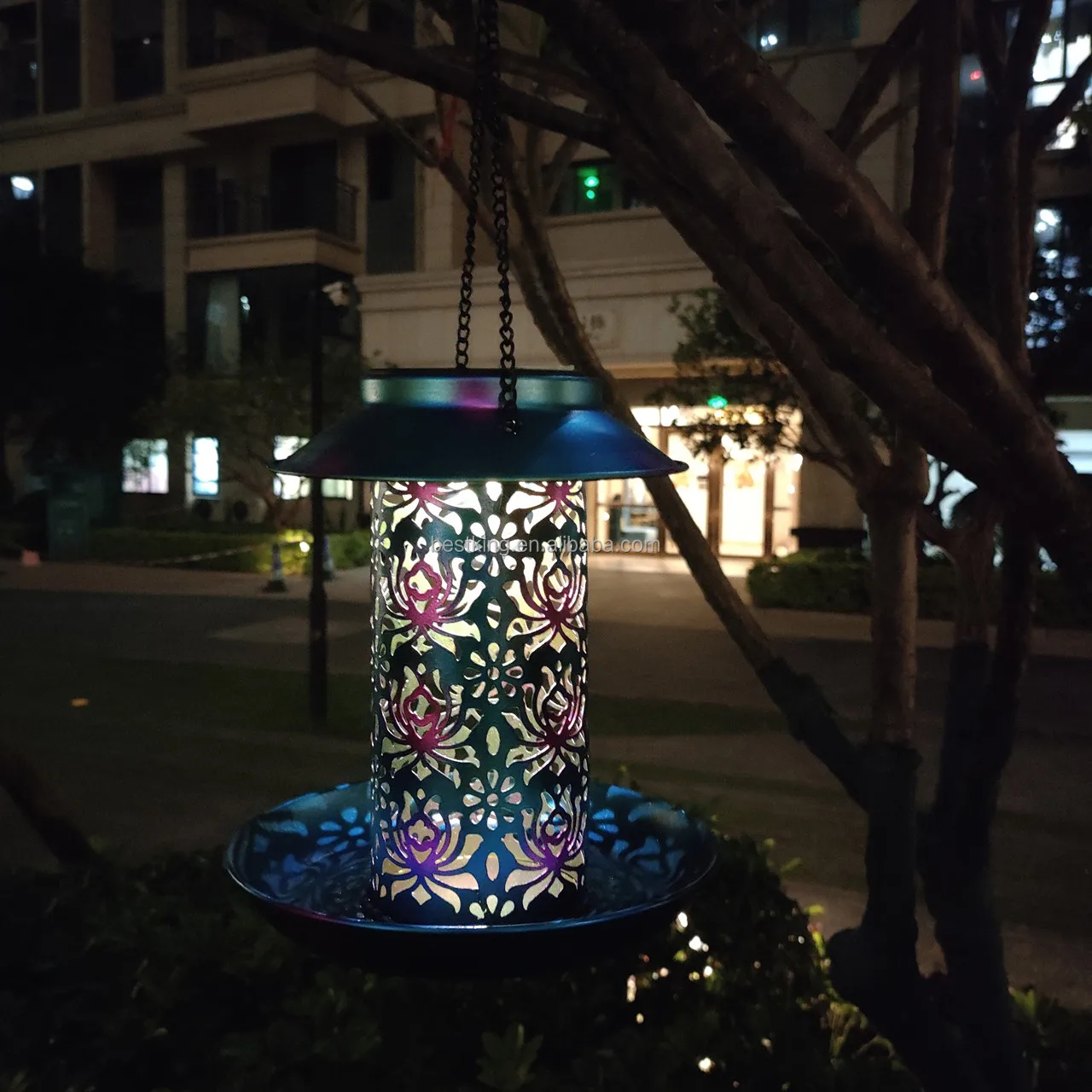 Waterproof IP44 solar powered metal hanging bird feeder outdoor hanging lantern for garden decoration