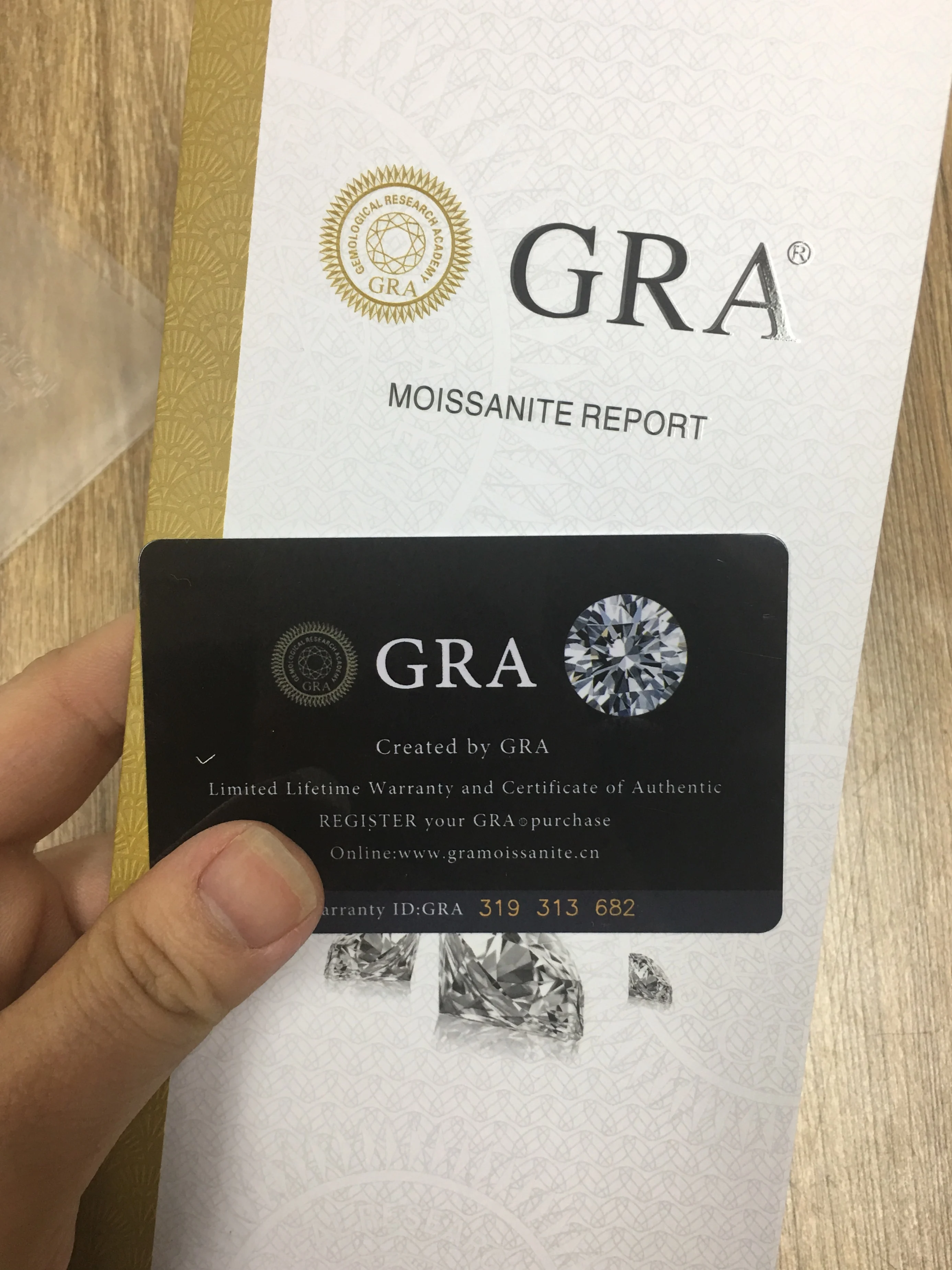 GH color vvs synthetic lab created moissanite stone loose round cut gra moissanite