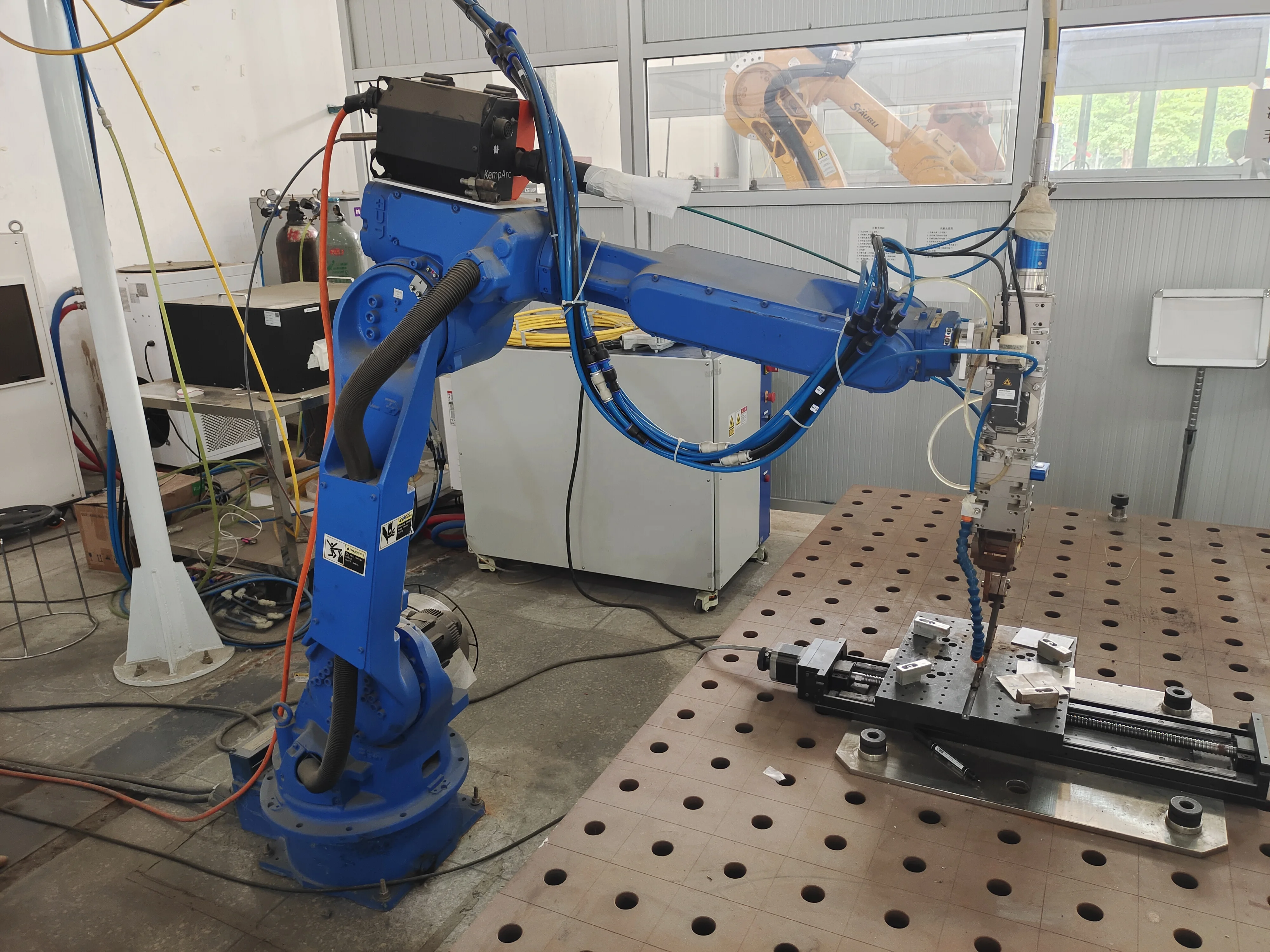 Yaskawa industrial 6 axis laser welding robot machine for Shower head teapot