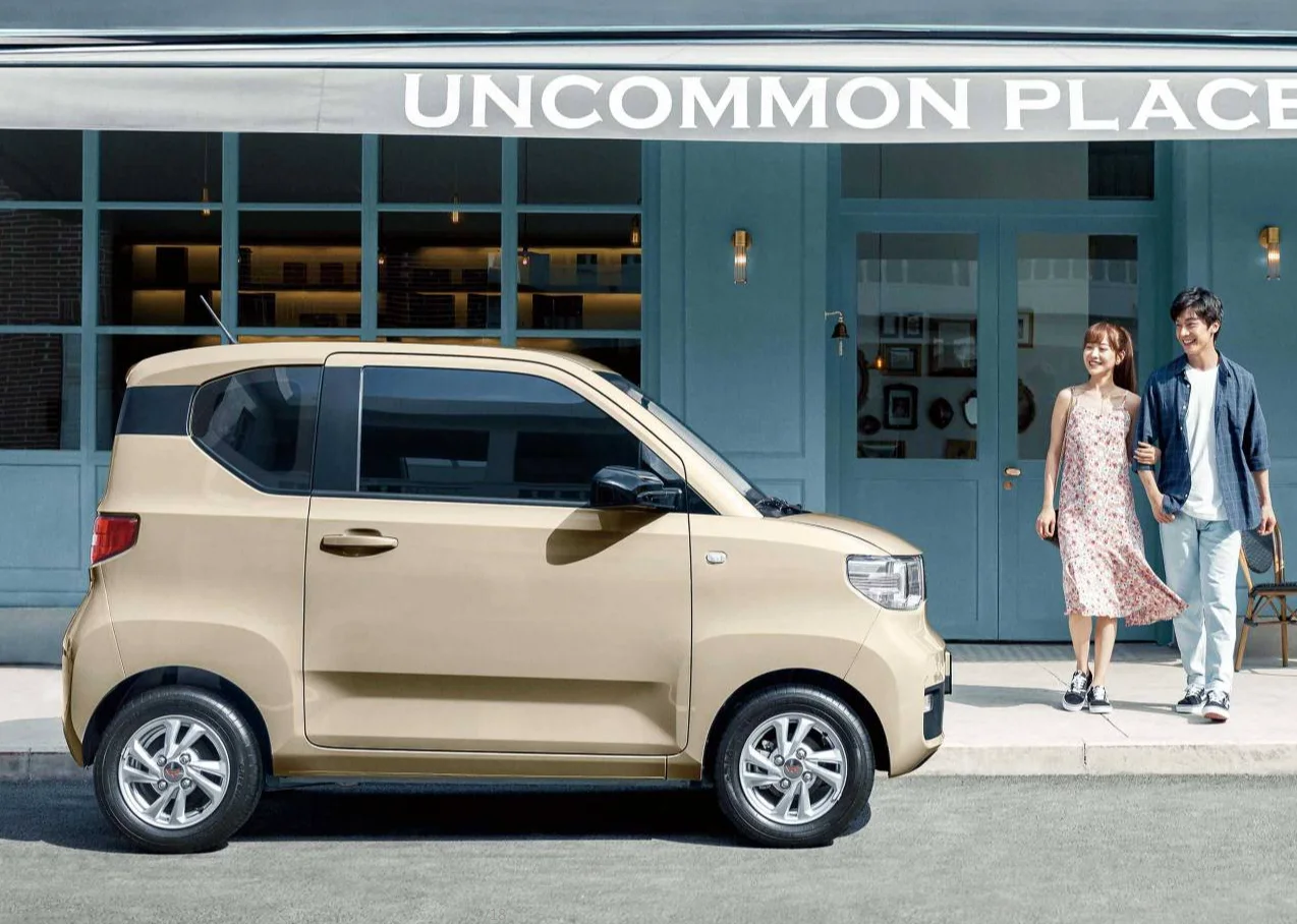  Самый дешевый Wuling city бывший в употреблении автомобиль высокая скорость 100 км/ч 2 двери 4 места высокоскоростной