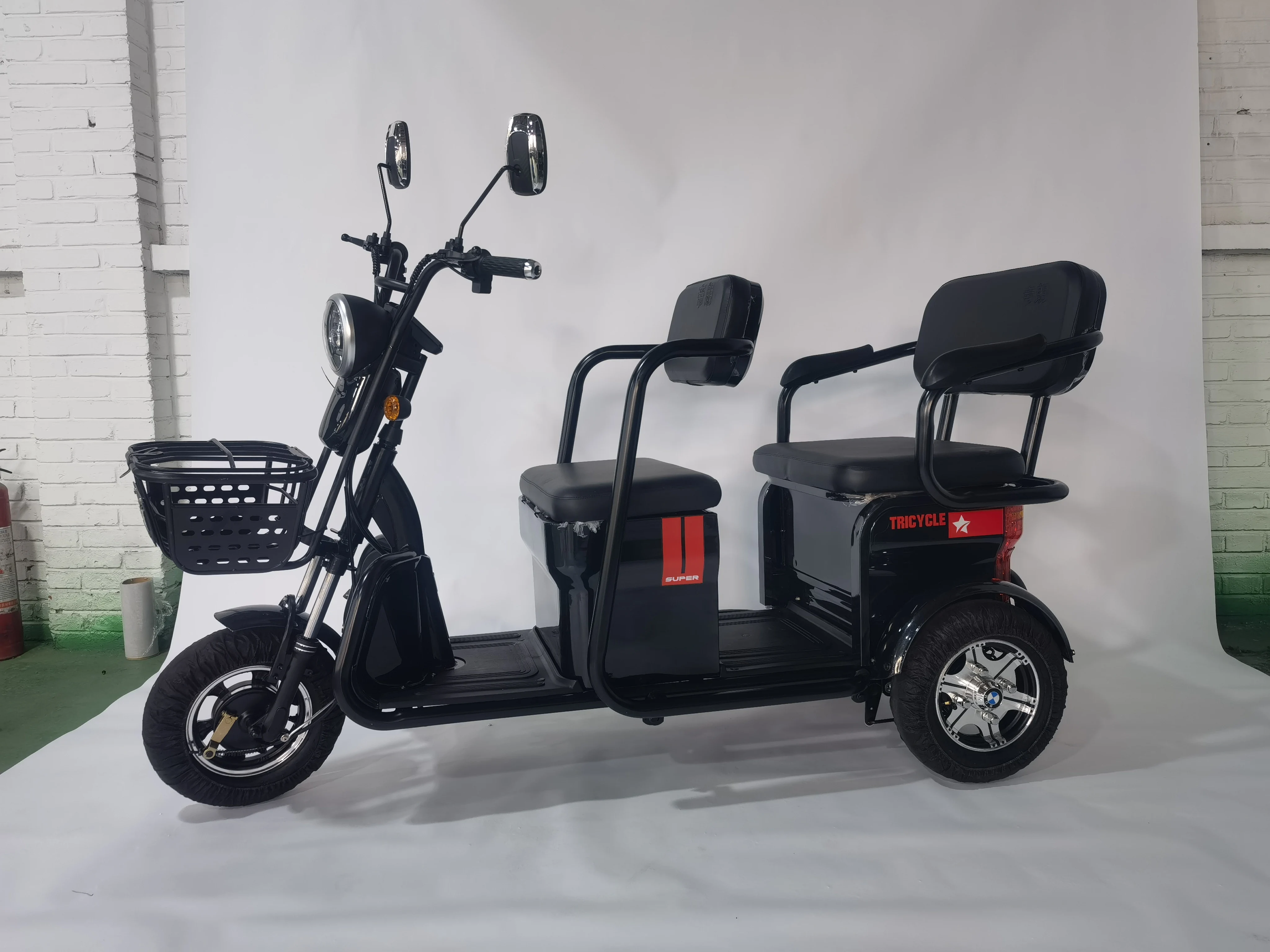 DiLang Cargo Hot Selling Scooter Tricycle Three Wheel Discount Adult Electric Tricycles