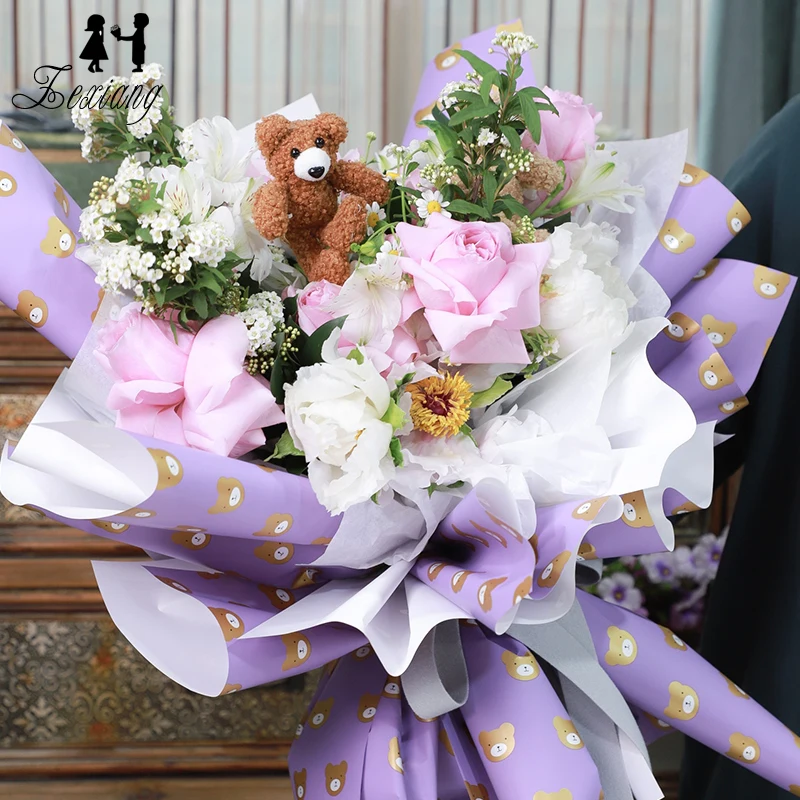 2022 Newest Designed Flower Wrapping Paper Golden Bear Fashion Bouquet Wrapping Paper