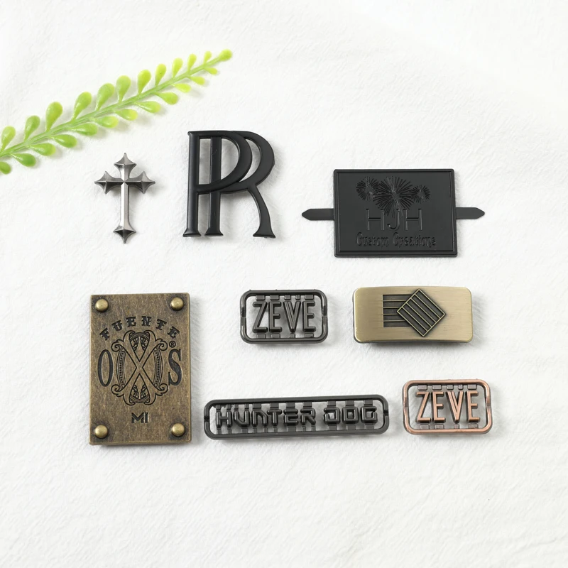 OEM/ODM Metal Logo Designer Bag Name Plate Customized Zinc Alloy Bag Logo For My Brand