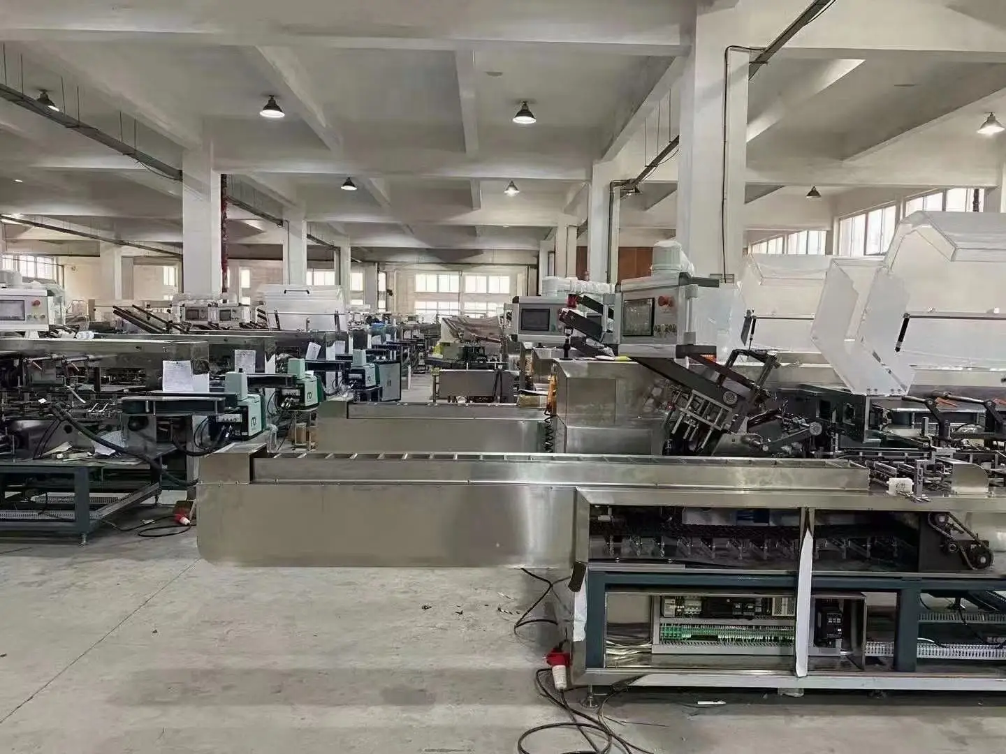  New design automatic burger carton box packing wrapping machine horizontal