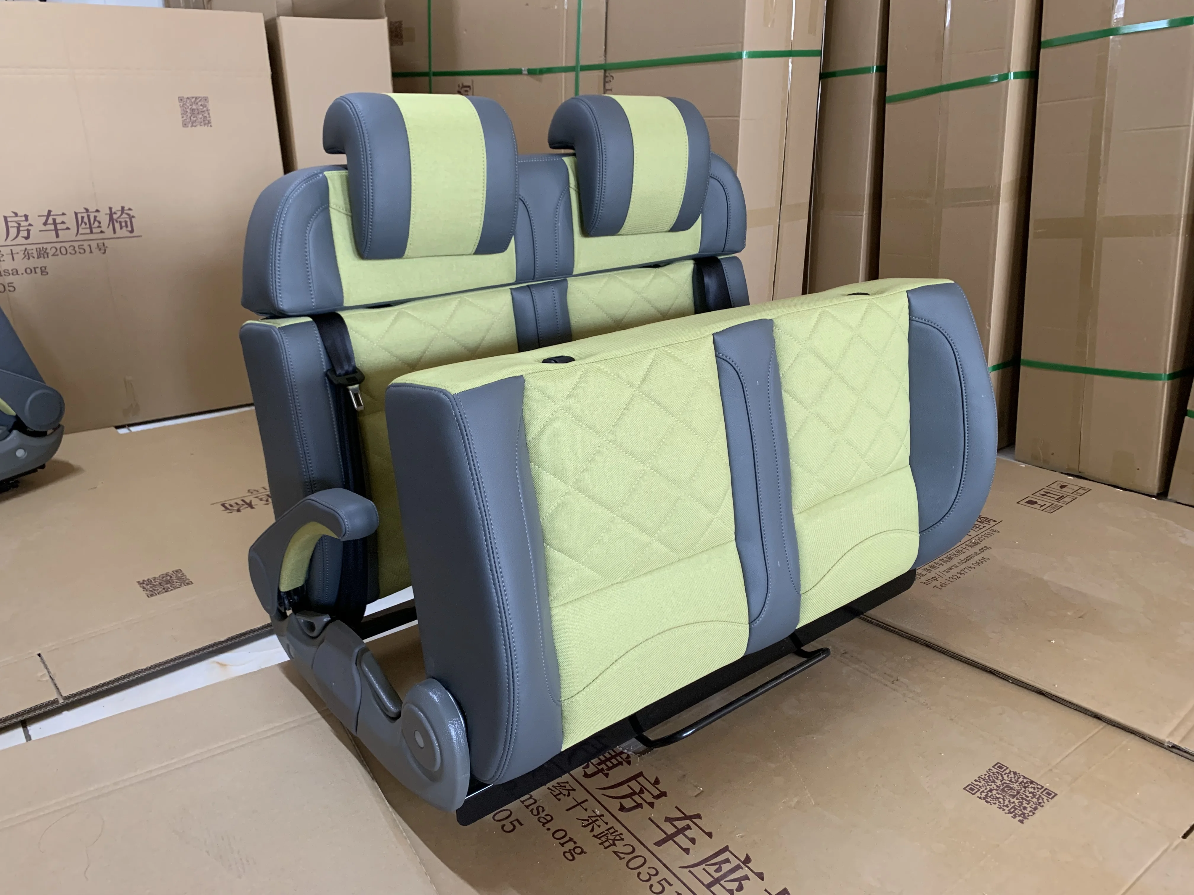 Top-Rated Customized Luxury Van Seat for Toyota Sprinter MPV Easily Modified Multi-Functional Reclined Adjustable for Daily Use