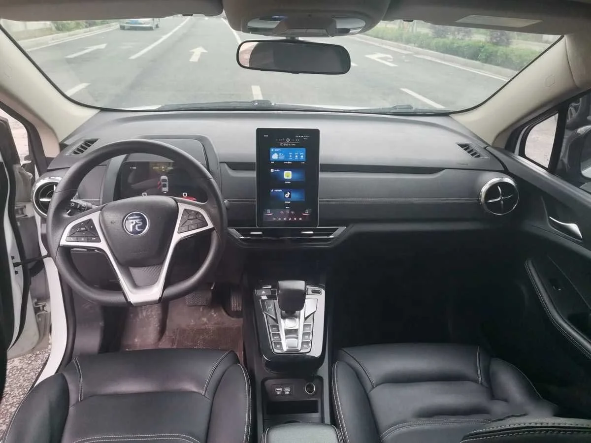 Б/у 2019 BYD Юань Электрический внедорожник NEDC диапазон 410 км только в том случае 1000kms б/у
