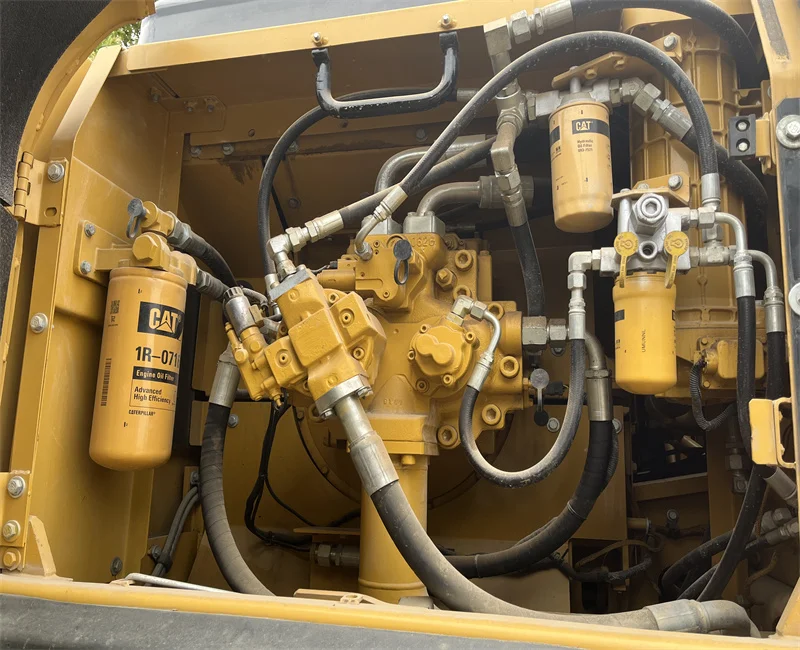 Лидер продаж гусеничный экскаватор Caterpillar cat336D 336