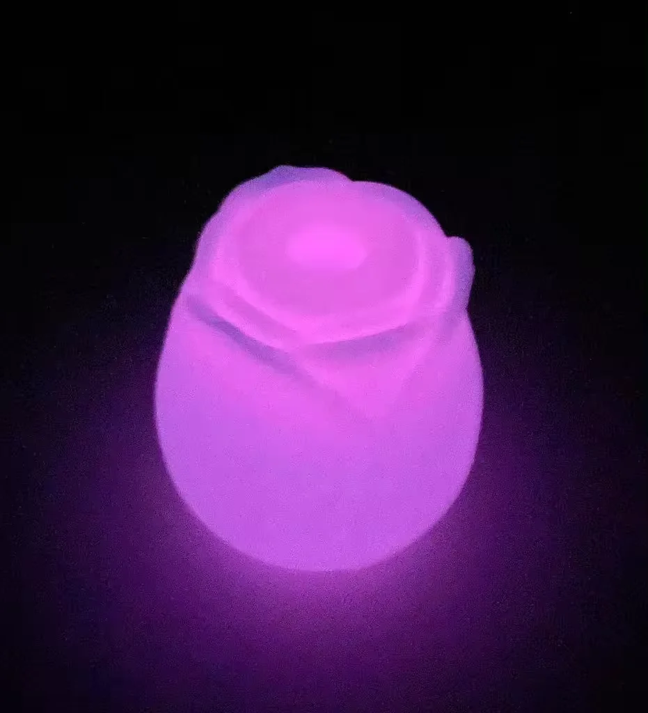 Hot Selling Glow In The Dark Luminous Rose Vibrator Women Sex Rose Toy