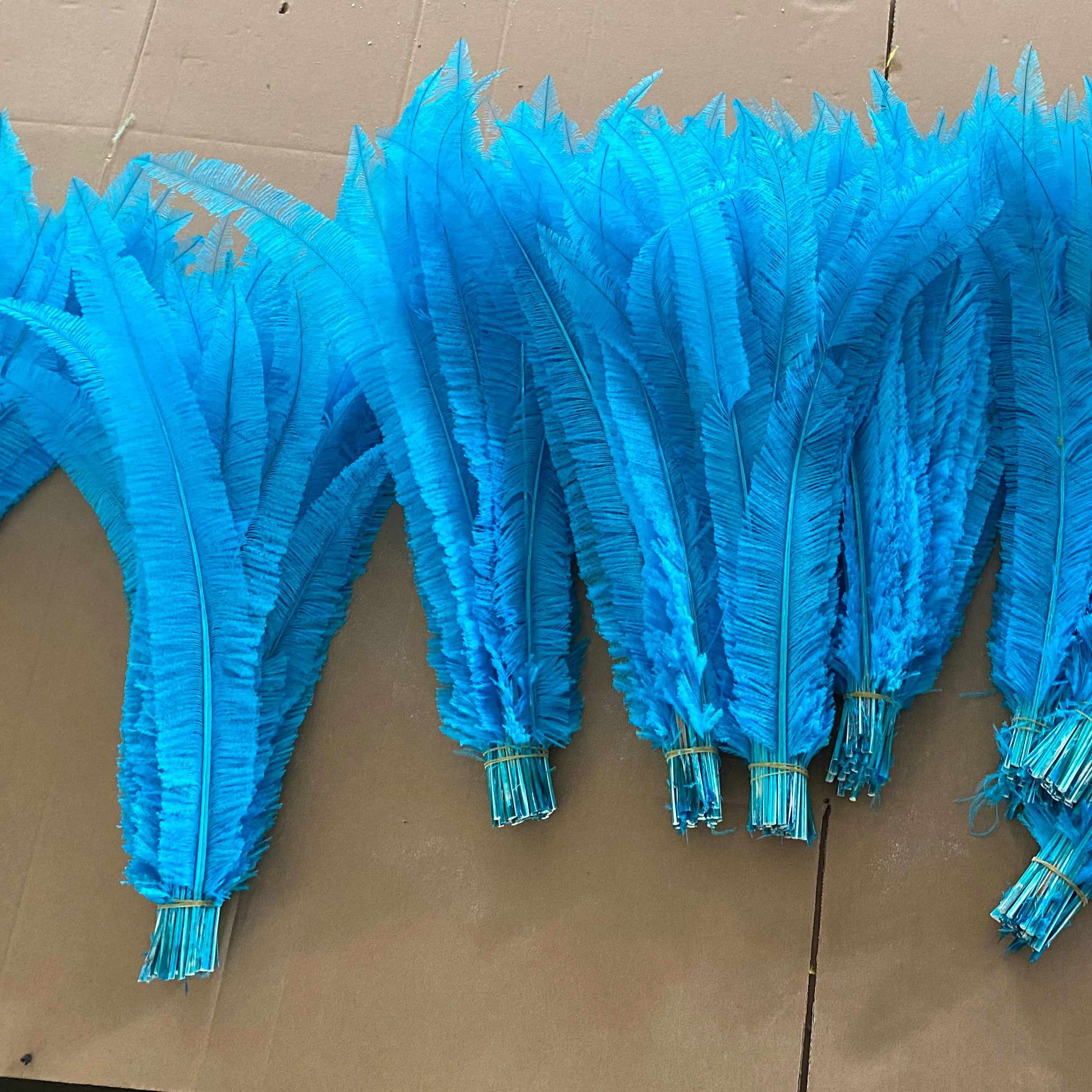Bulk Blue Nandu Ostrich Feathers for Party Home Wedding Vase Decor DIY Craft Floral Hat Fascinator Millinery Headwear Accessory