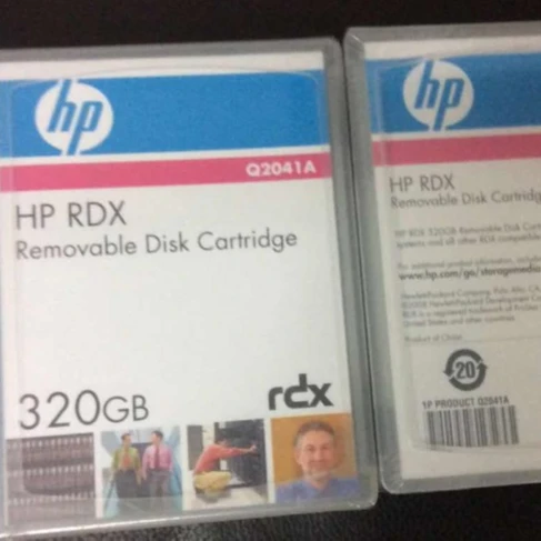 Новый оригинальный съемный картридж для передачи данных HPE RDX 320G (Q2041A)320GB