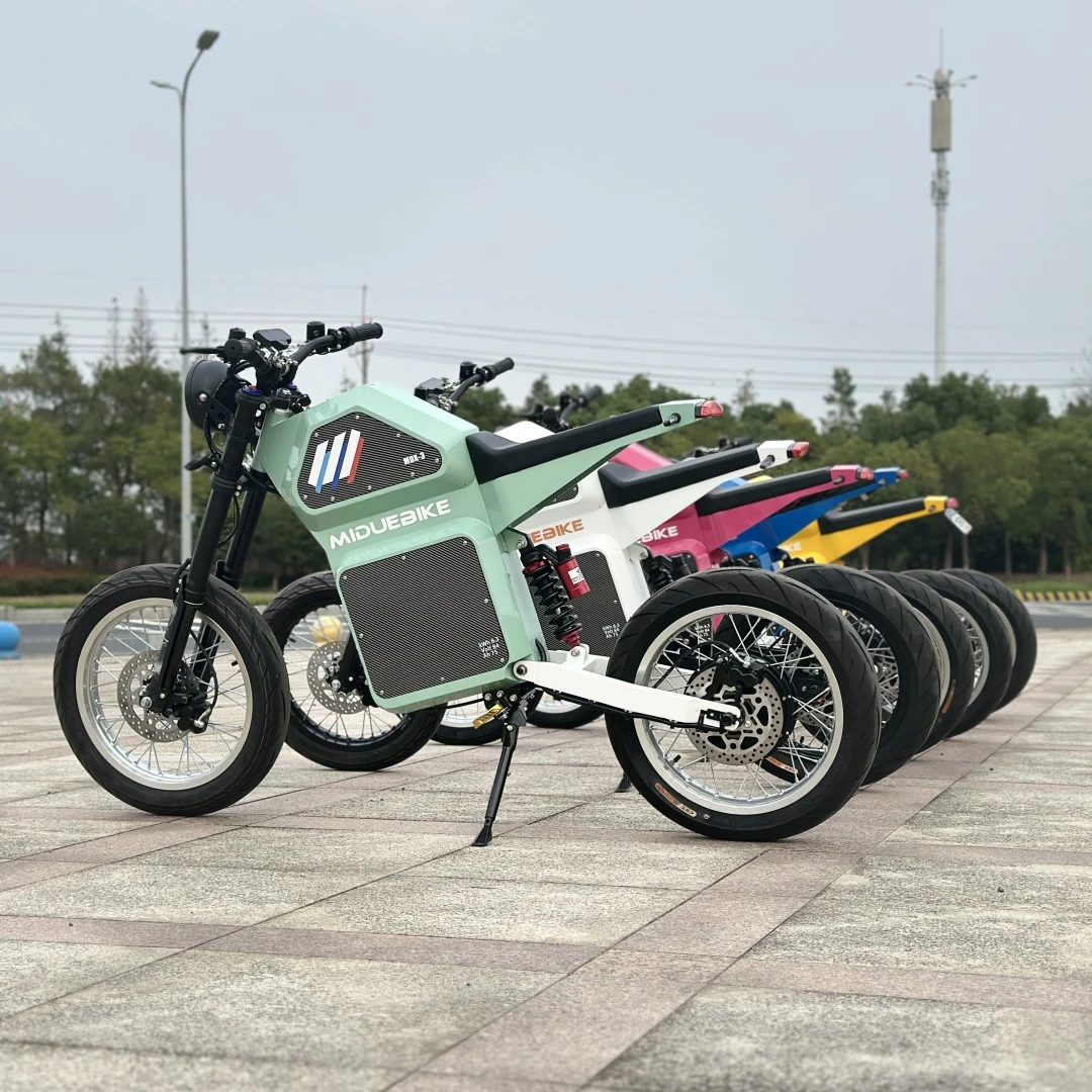 2025 MDX-3 72 В 75 А/10000 Вт 120 км